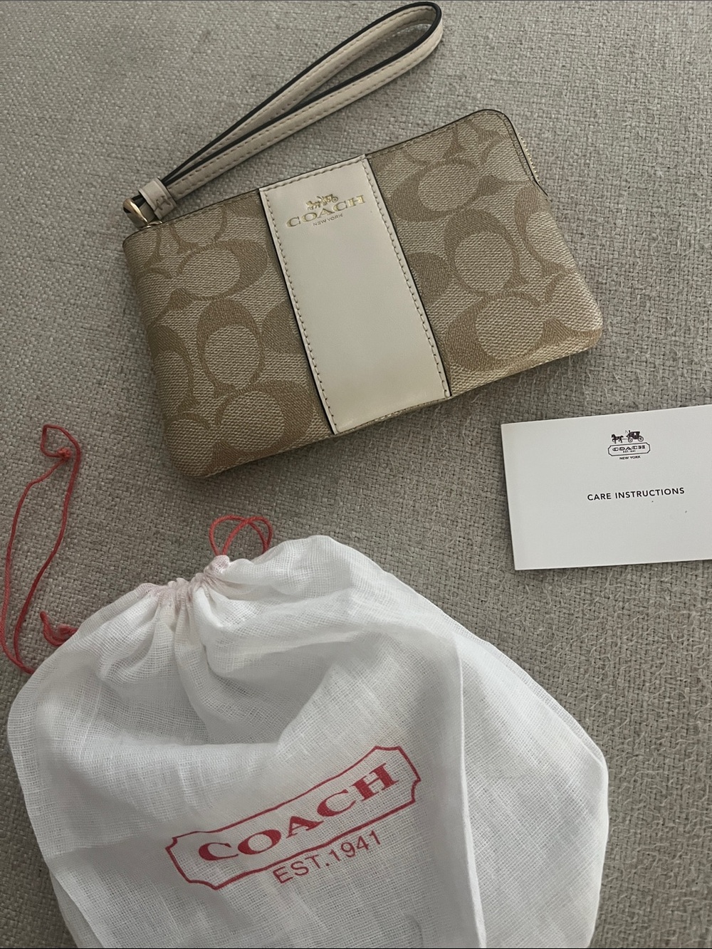 Coach Two-Tone signature C  horse buggy coach Wristlet purse bag